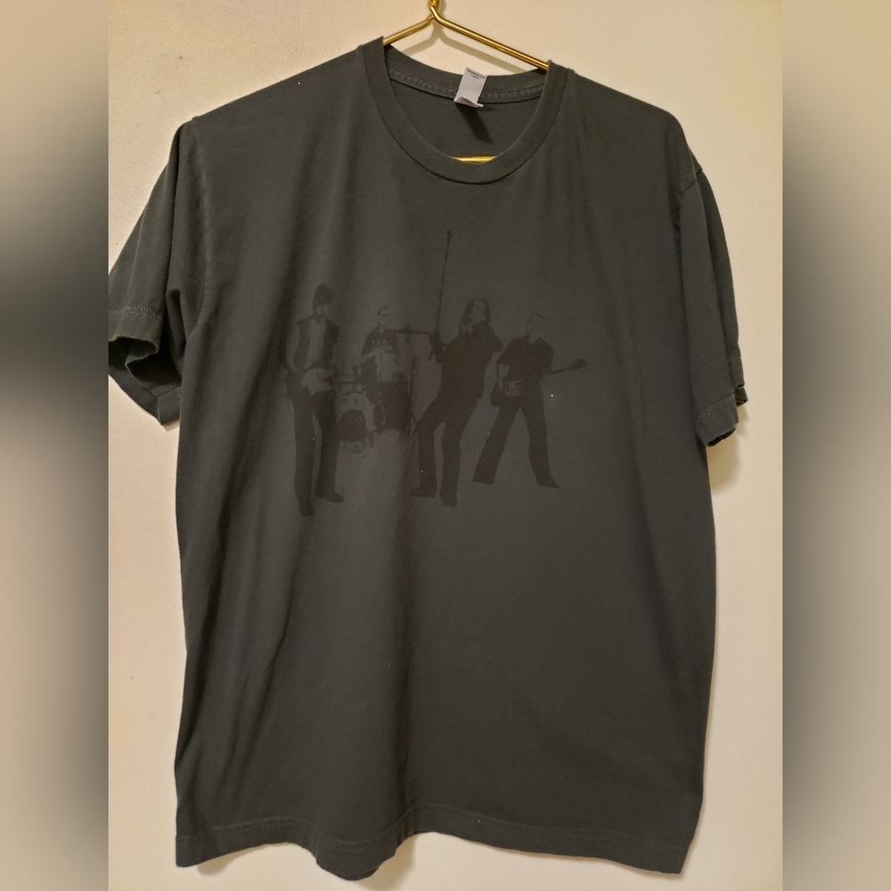 U2 Vertigo Tour Shirt Large